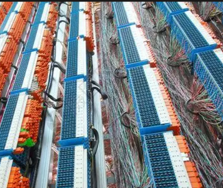 原子VPN 是一款流行的网络安全和隐私保护应用程序,旨在帮助用户保护网络安全、隐私和数据。原子VPN 提供跨平台的保护服务,包括电脑、手机和其他设备,用户可以在不同设备上使用同一账户进行安全连接 原子VPN 是一款流行的网络安全和隐私保护应用程序,旨在帮助用户保护网络安全、隐私和数据。原子VPN 提供跨平台的保护服务,包括电脑、手机和其他设备,用户可以在不同设备上使用同一账户进行安全连接
