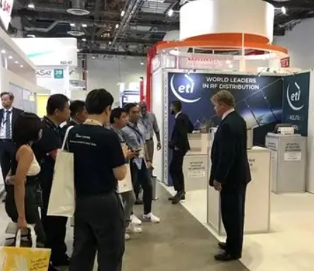 海外网络连接通常涉及到跨国互联网的访问，可能需要使用VPN（虚拟专用网络）代理服务器、互联网加速服务等方式。以下是一些常见的方法和工具